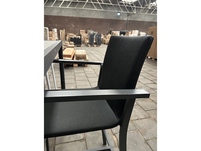 Tuintafel met drie barkrukken - afbeelding 8 van  11