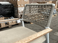 Tuintafel met drie barkrukken - afbeelding 10 van  11