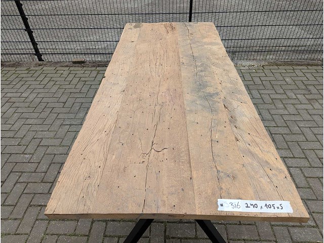 Tuintafel rustiek eikenhout 240 x 105 x 77cm. metalen y onderstel. - afbeelding 3 van  3