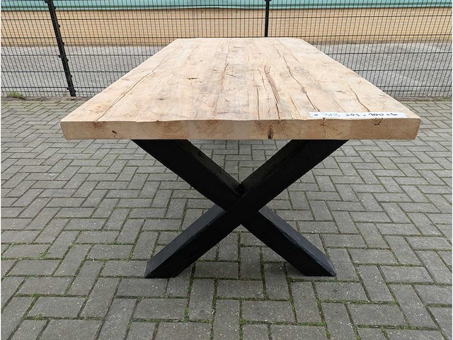 Tuintafel rustiek iepenhout. 205 x 100 x 78cm. houten x onderstel - afbeelding 2 van  3