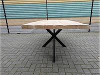 Tuintafel rustiek iepenhout. 220 x 100 x 77cm. metalen spinpoot - afbeelding 2 van  3