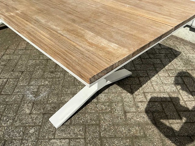 Tuintafel - afbeelding 2 van  2