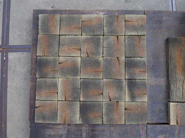 Tuintegels van beton (ca. 125 stuks) - afbeelding 1 van  5