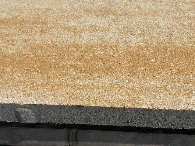 Tuintegels van beton (ca. 30,2m²) - afbeelding 1 van  1