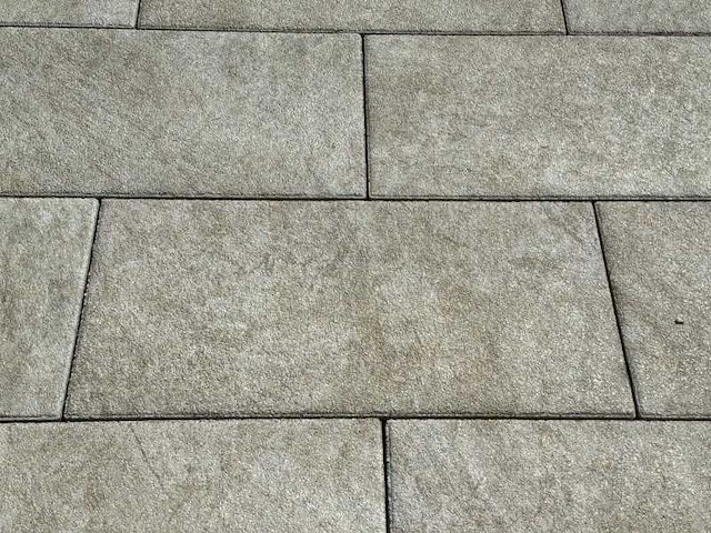 Tuintegels van beton (ca. 45,3m²) - afbeelding 2 van  4