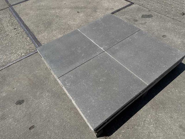 Tuintegels van beton (ca. 45,3m²) - afbeelding 2 van  4