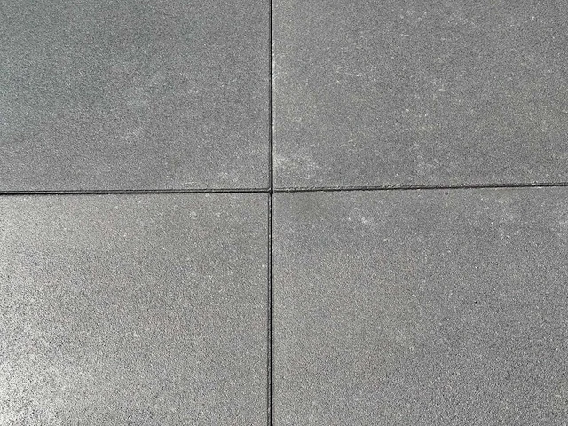 Tuintegels van beton (ca. 45,3m²) - afbeelding 2 van  4