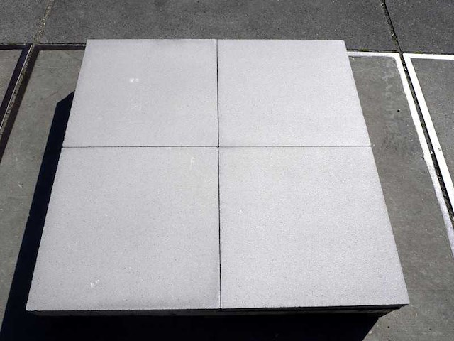 Tuintegels van beton (ca. 46,08m²) - afbeelding 1 van  4