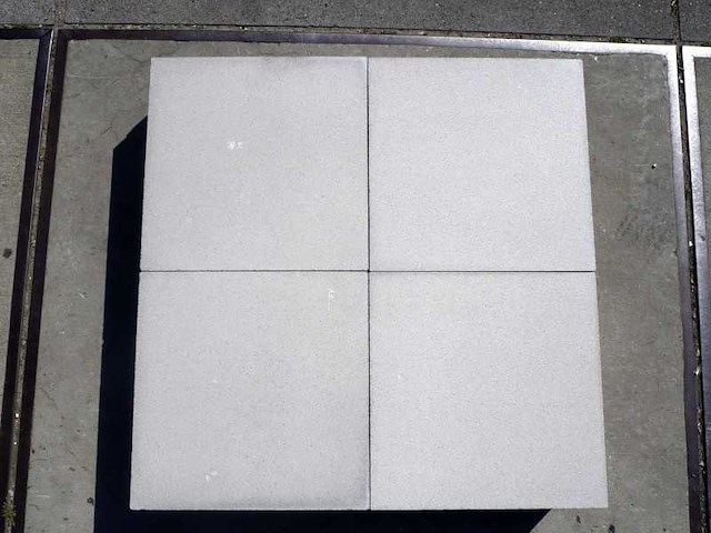 Tuintegels van beton (ca. 46,08m²) - afbeelding 2 van  4