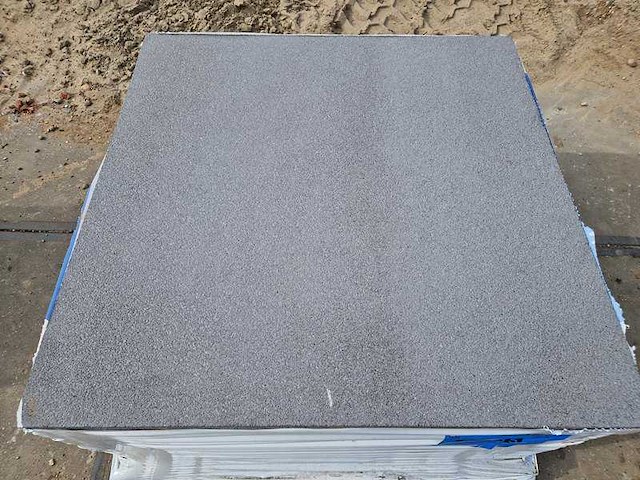 Tuintegels van beton (ca. 48m²) - afbeelding 2 van  3