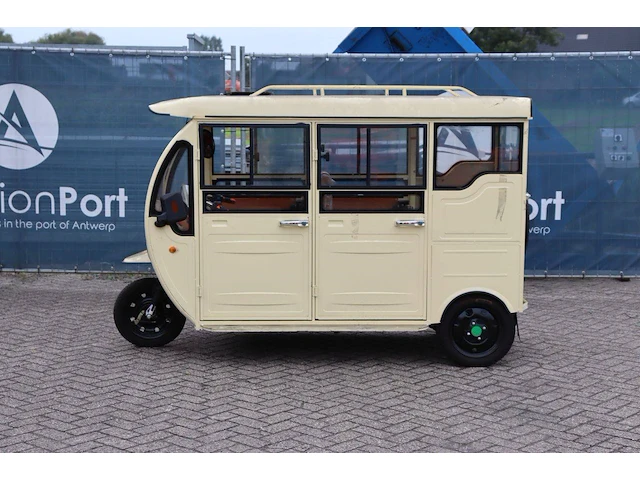 Tuktuk elektrisch - afbeelding 1 van  1