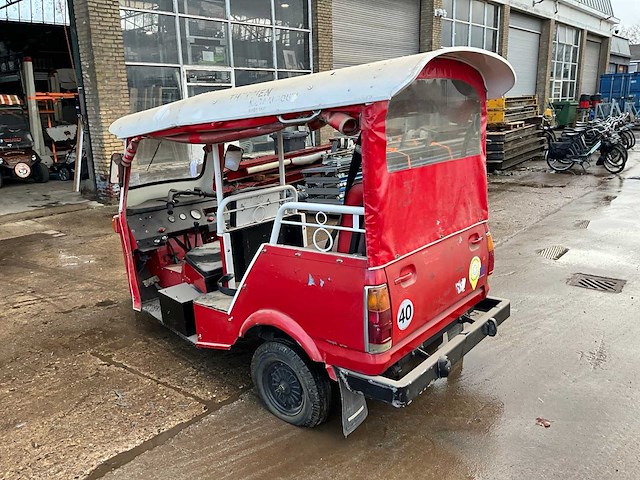 Tuktuk - afbeelding 8 van  12