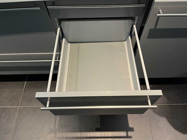 Tulp - keuken - afbeelding 25 van  28