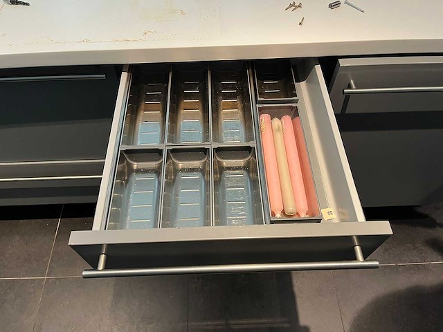 Tulp - keuken - afbeelding 24 van  28