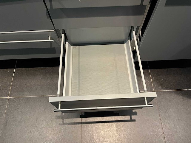 Tulp - keuken - afbeelding 26 van  28