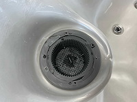 Tulp spa jacuzzi - afbeelding 14 van  14