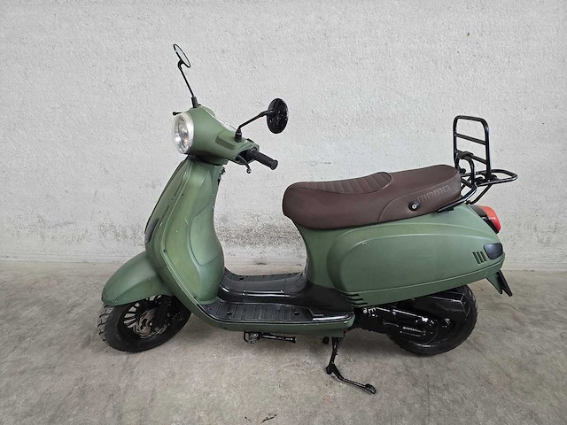 Turbho - snor scooter - rl-50 - moped 4t 25km uitvoering dkn12t - afbeelding 1 van  4