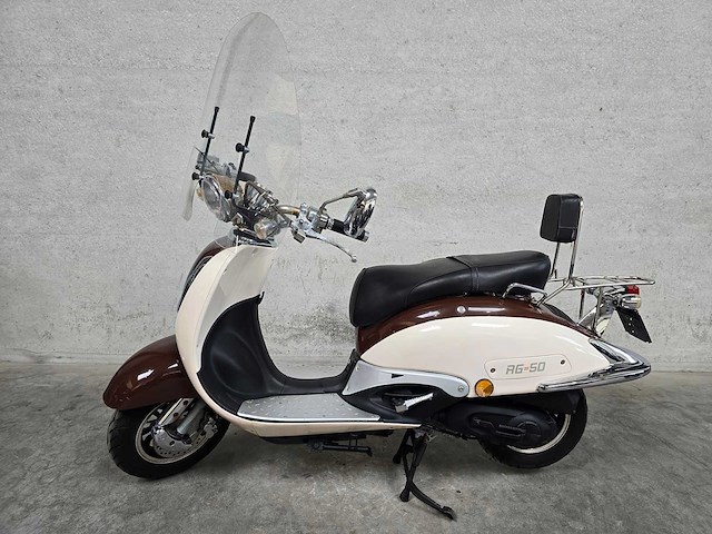 Turbho - snorscooter - rg-50 - 4t 25km uitvoering - afbeelding 2 van  6