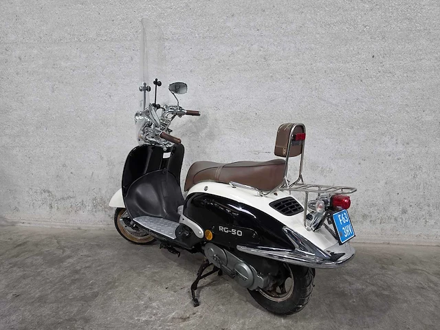 Turbho - snorscooter - rg-50 - brommer - afbeelding 5 van  7