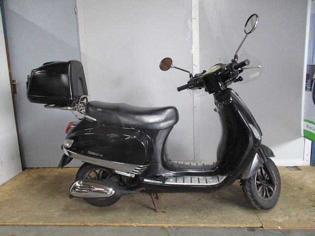Turbho - snorscooter - rl riva - scooter - afbeelding 5 van  9