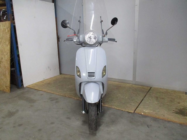 Turbho - snorscooter -nardo grey riva - scooter - afbeelding 3 van  10