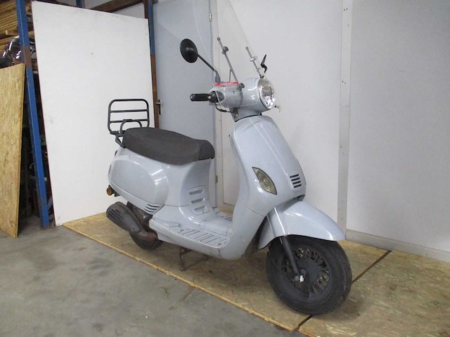 Turbho - snorscooter -nardo grey riva - scooter - afbeelding 5 van  10