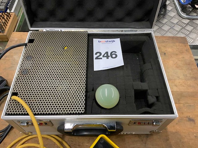 Turck ht-ident-h1147 handheld rfid reader - afbeelding 3 van  5