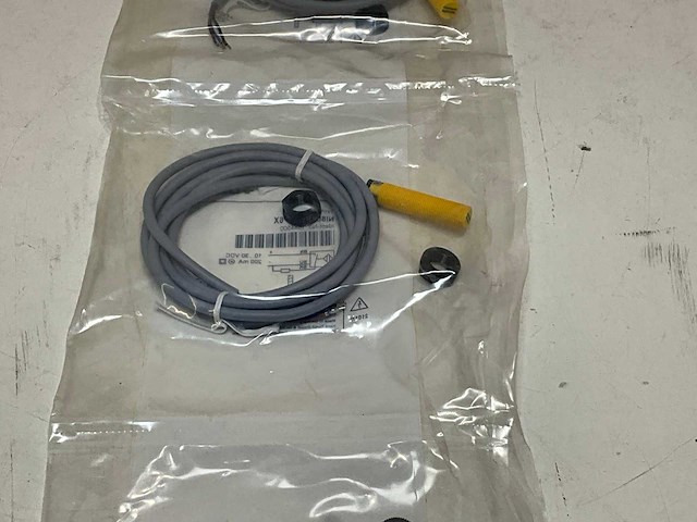 Turck inductieve naderingsschakelaar 8mm ni8u-s12-ap6x (7x) - afbeelding 2 van  3