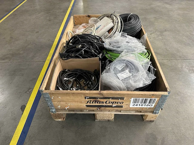 Turck, telemecanique - wire, cables & cords - afbeelding 1 van  9
