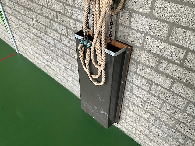 Turnringen installatie - afbeelding 3 van  3