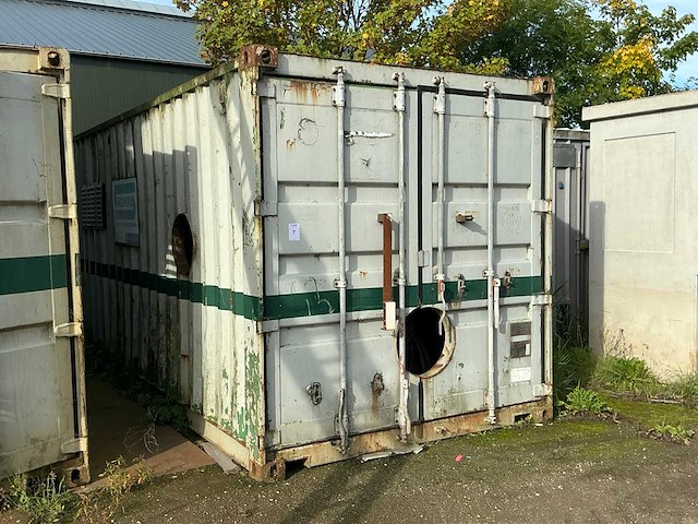 Tussenstation / baggerpomp - afbeelding 1 van  9