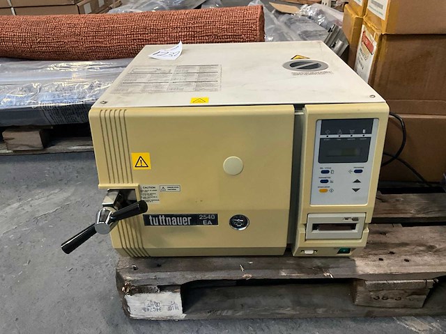 Tuttnauer 2540 ea autoclaaf - afbeelding 3 van  10