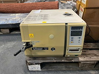 Tuttnauer 2540 ea autoclaaf - afbeelding 3 van  10