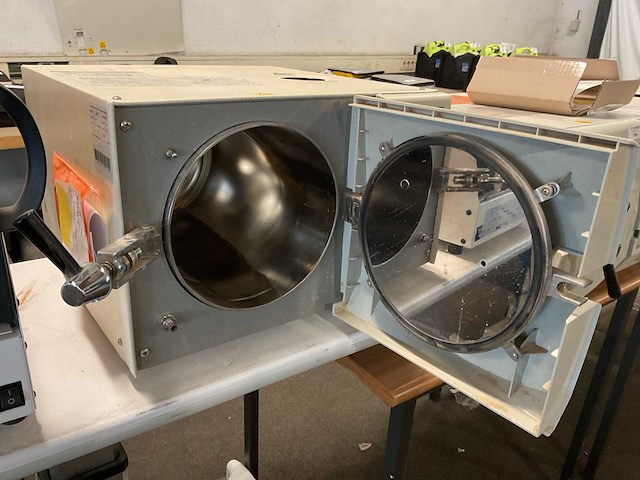 Tuttnauer 2540ea sterilizing unit - afbeelding 3 van  6
