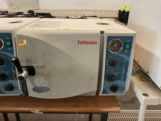 Tuttnauer 2540m sterilizing unit - afbeelding 1 van  5
