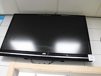 Tv jvc, doorsnede circa 42 inch. afstandsbediening ontbreekt.
