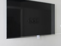 Tv met wandbeugel lg 55 inch. incl. afstandbediening. - afbeelding 2 van  4