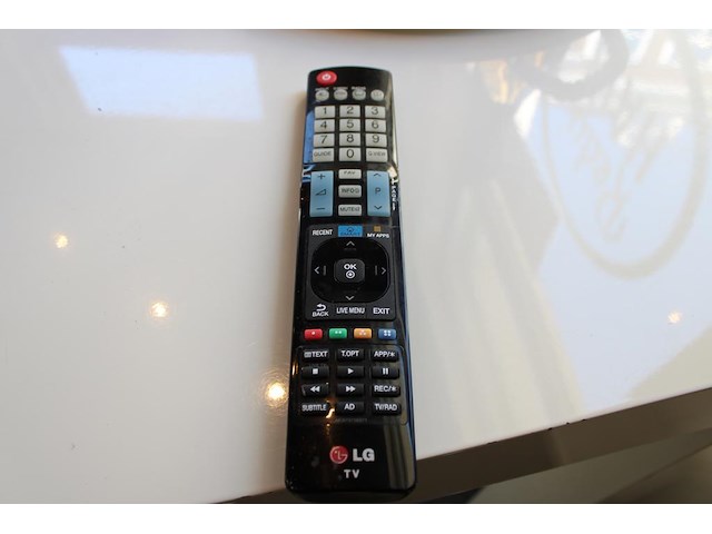 Tv met wandbeugel lg 55 inch. incl. afstandbediening. - afbeelding 4 van  4