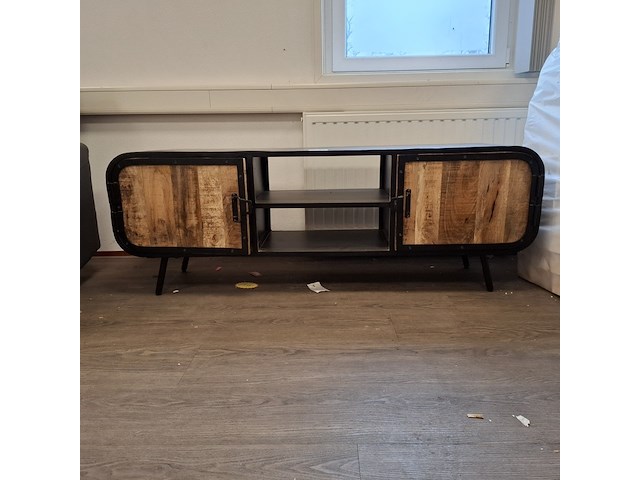 Tv meubel - afbeelding 1 van  7