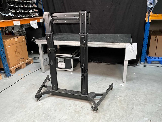 Tv / monitor beugel / frame - afbeelding 2 van  4