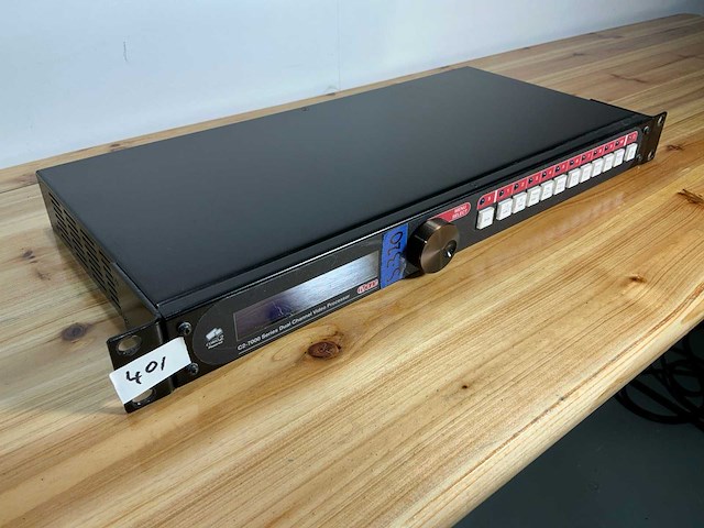 Tv one - various video equipment - afbeelding 1 van  5