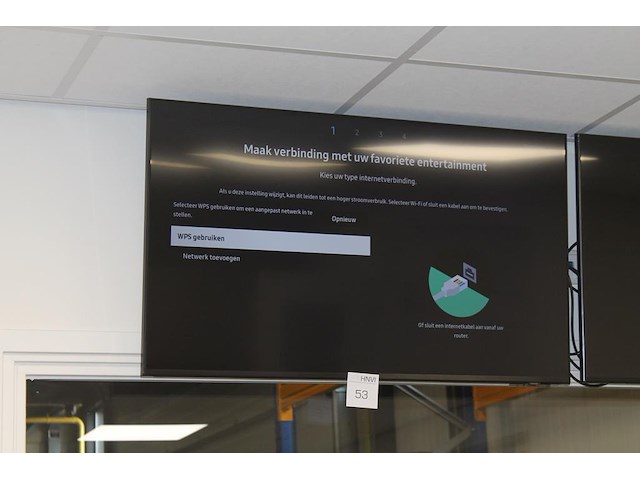 Tv samsung ue43du717ou aan muurbeugel met afstandsbediening. 43 inch. - afbeelding 1 van  1