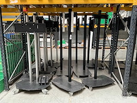 Tv standaarden (12x) - afbeelding 1 van  4