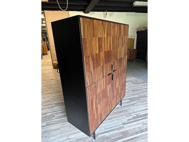 Tv vier deuren kast dimaro belegd met driftwood teak afmeting 1120x45x160 cm nieuw in verpakking - afbeelding 2 van  2