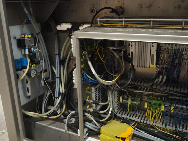 Tvi - afbeelding 7 van  17