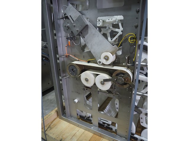 Tvi - afbeelding 16 van  39