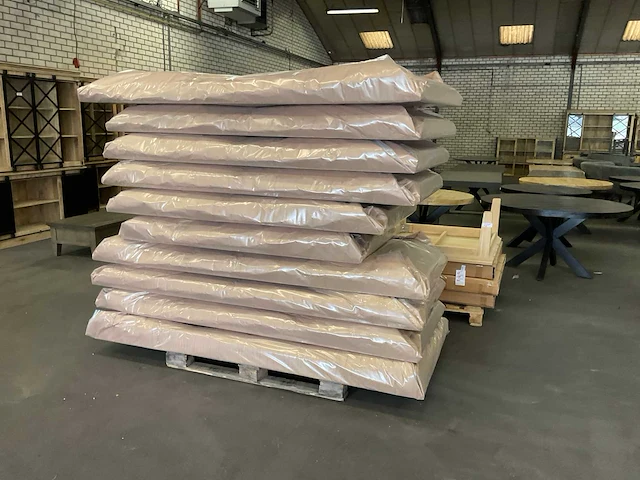 Tvilum eetkamertafels (10x) - afbeelding 3 van  9