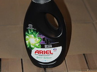 Twaalf dozen ariel revita black 0,75l. 48 flacons. - afbeelding 2 van  2