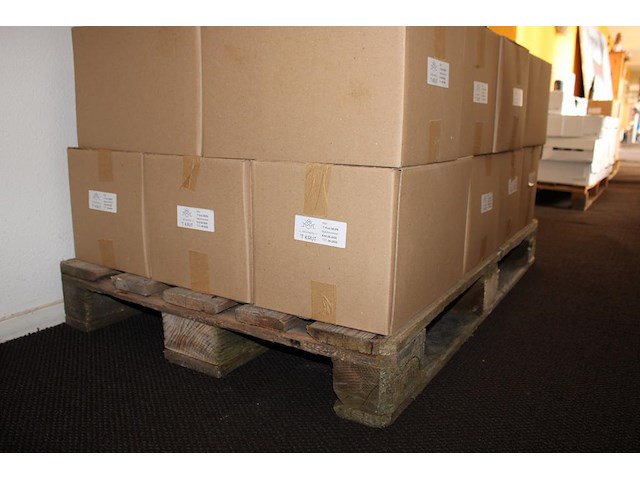 Twaalf dozen blond 't krut tht 10-2026. totaal 288 flesjes. - afbeelding 3 van  3