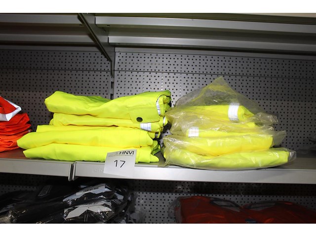 Twaalf js werkbroeken geel in diverse maten waaronder 50, 52 en 59. totaal twaalf stuks - afbeelding 1 van  2